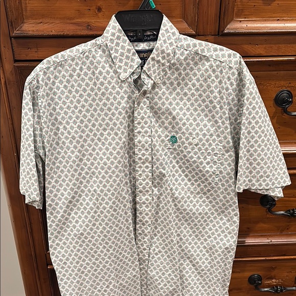 Wrangler Other - Wrangler button up George Strait shirt